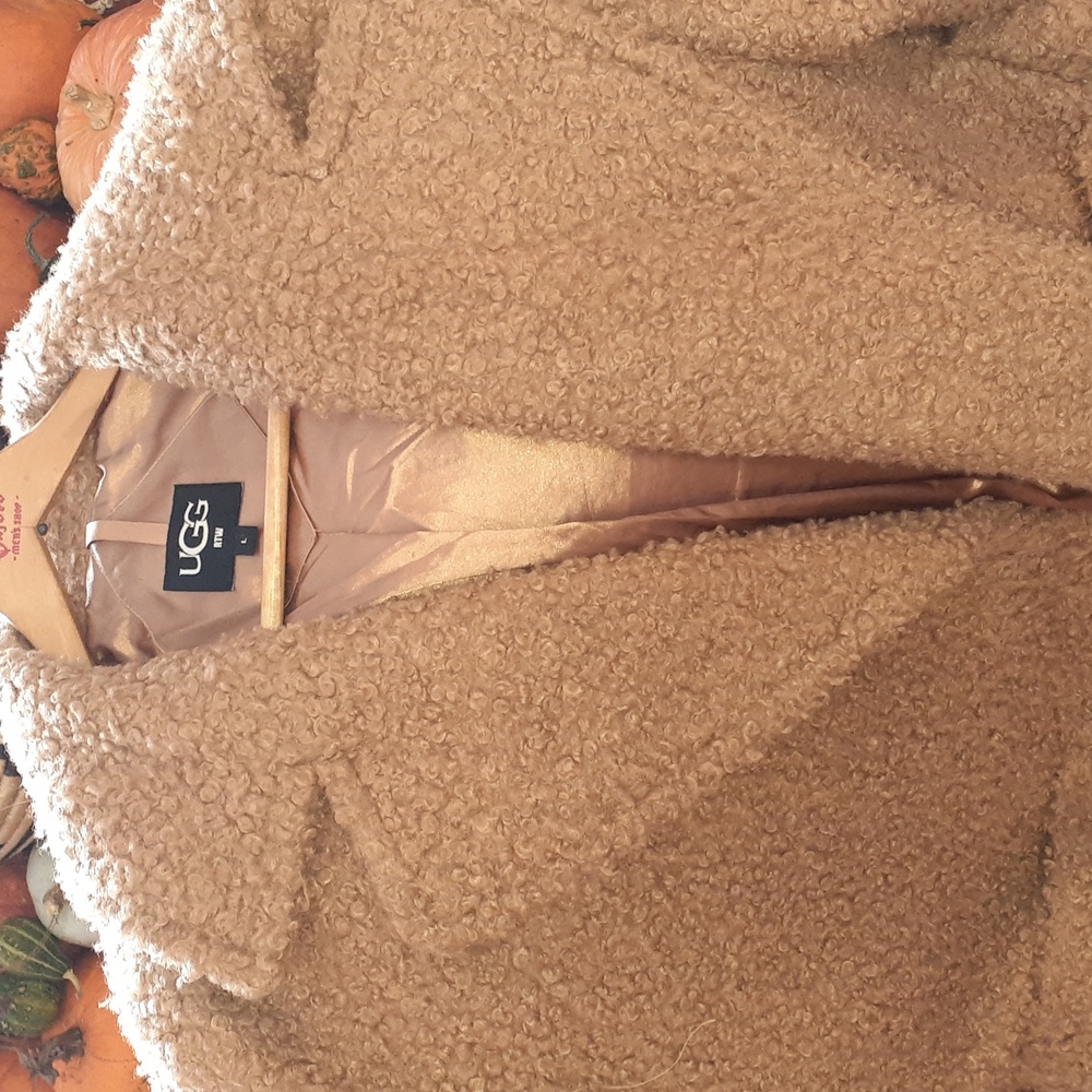Ugg Hattie Oversized Camel colored coat size L